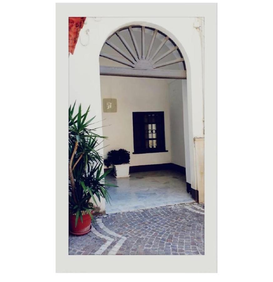 Il Volo Del Gabbiano Appartement Napels Buitenkant foto